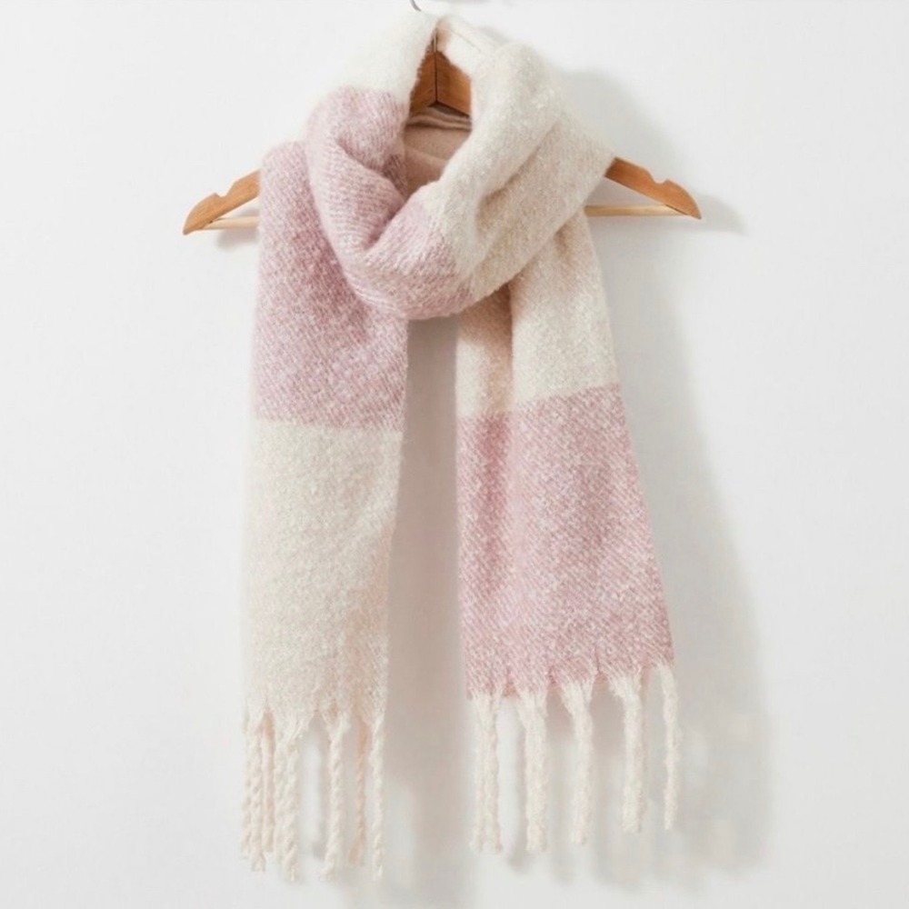 Gentle Fawn Huntington Scarf Pink Cream Plaid Fringe FabFitFun NEW